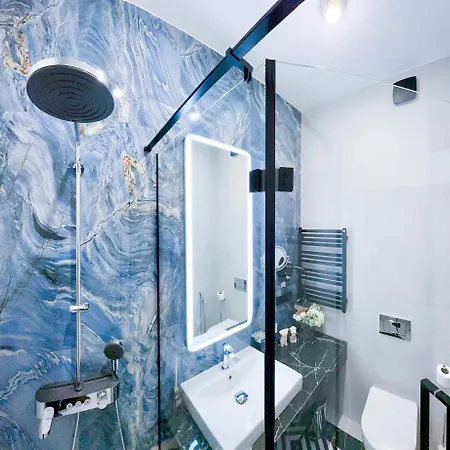 Mola Mola Apart Hotel Lviv Exterior photo