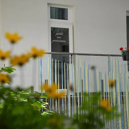 Mola Mola Apart Hotel Lviv Exterior photo